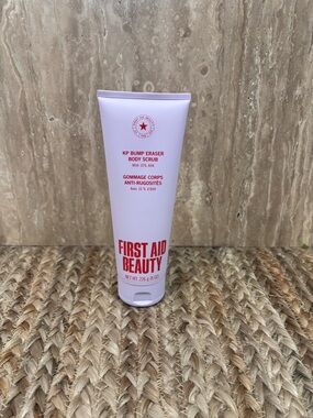 New First Aid Beauty KP Bump Eraser Body Scrub